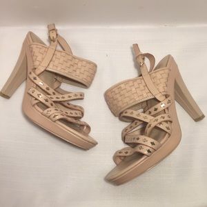 Elliott Lucca Nude Platform Sandals‎